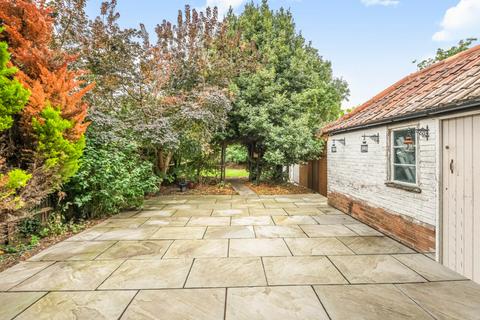 undefined, Lammas Road, Richmond