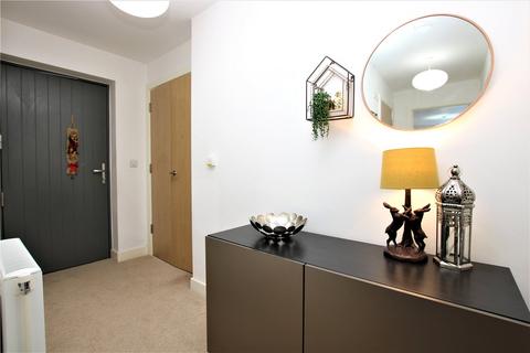72 Elgin Gardens, Guildford, GU1 1UB