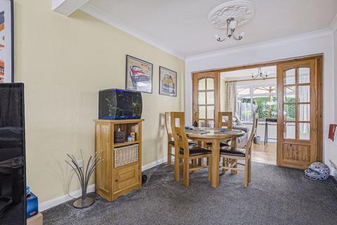 4 bedroom semi-detached house for sale, Tyron Way, Sidcup, DA14 6AZ