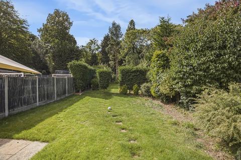 4 bedroom semi-detached house for sale, Tyron Way, Sidcup, DA14 6AZ