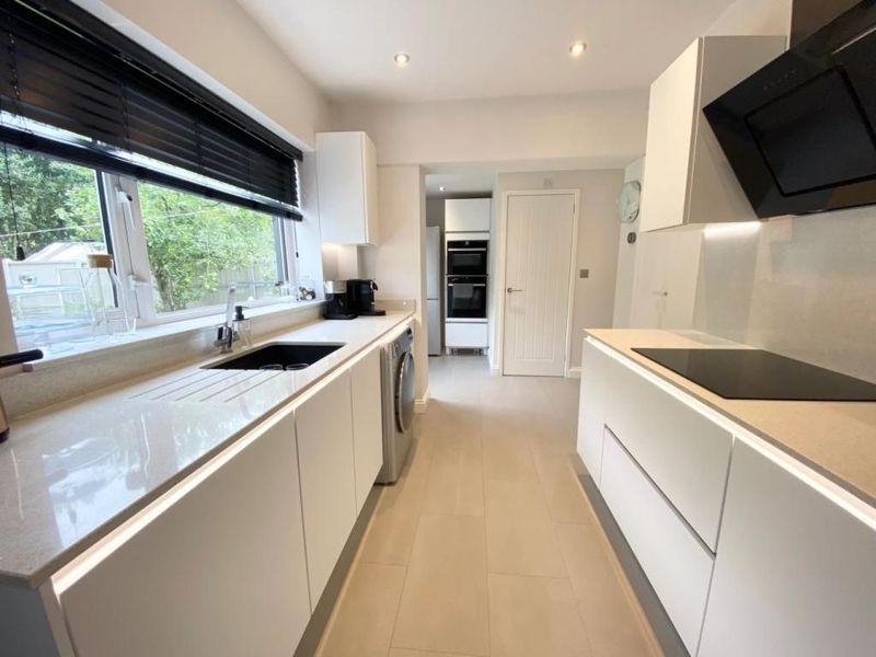 House in Birmingham, Sutton Coldfield - View 4