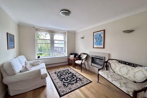 5 bedroom detached house for sale, Commercial Street, Abergavenny