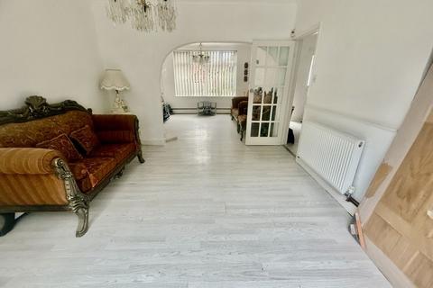 3 bedroom semi-detached house for sale, Wood End Lane, Birmingham, B24 8AS