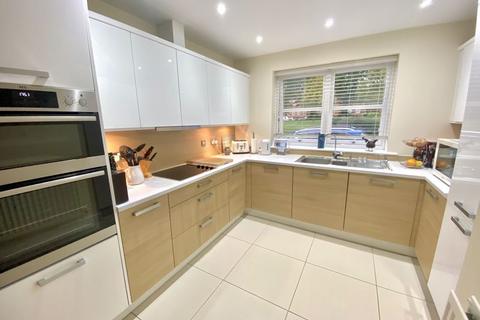 4 bedroom detached house for sale, Knowle Avenue, Fareham PO17