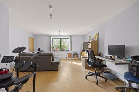 1 bedroom flat for sale, William Perkins Court 1089 Greenford Road UB6 0AJ
