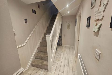 3 bedroom end of terrace house for sale, Meadowsweet Avenue, Kings Norton, Birmingham, B38 9QW