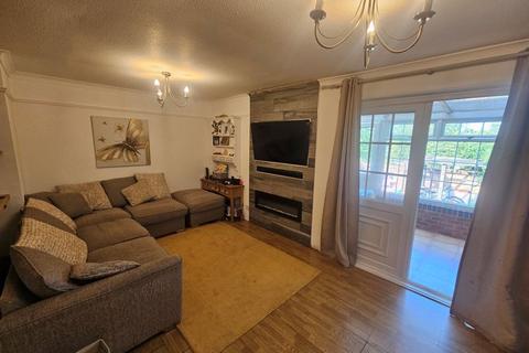 3 bedroom end of terrace house for sale, Meadowsweet Avenue, Kings Norton, Birmingham, B38 9QW