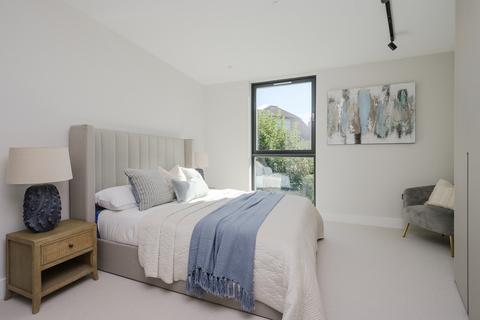 1 bedroom flat for sale, London SW14