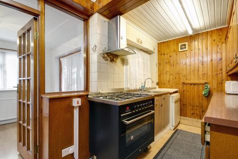 undefined, Broadlands Close, Enfield