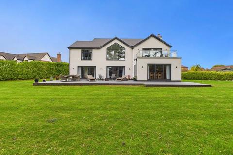5 bedroom detached house for sale, Newport TF10