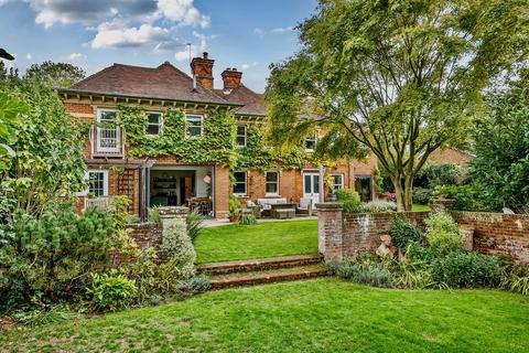 undefined, Forest Crescent, Ashtead, KT21