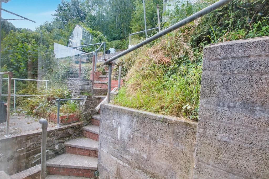 View from Office / Child&#39;s Bedroom