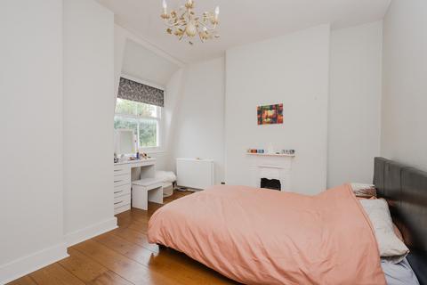 2 bedroom apartment for sale, Richmond TW10