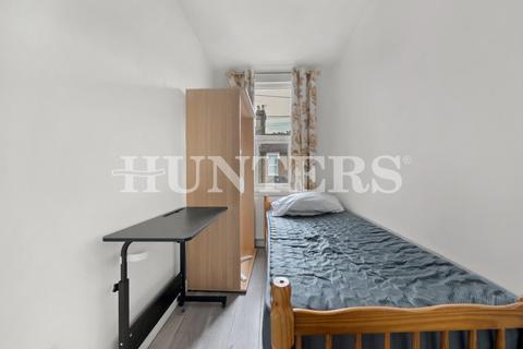 17 Winchelsea Road, London, N17 6XJ