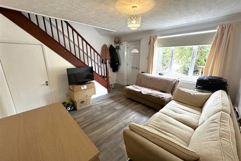 undefined, Sawyers Close, Newark
