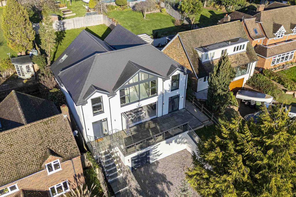 Hill View House, 2a Hillside Rd, SL7 3 JY Drone (LO