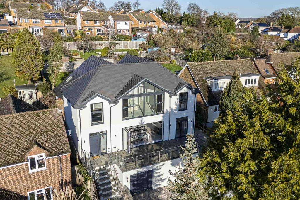 Hill View House, 2a Hillside Rd, SL7 3 JY Drone (LO
