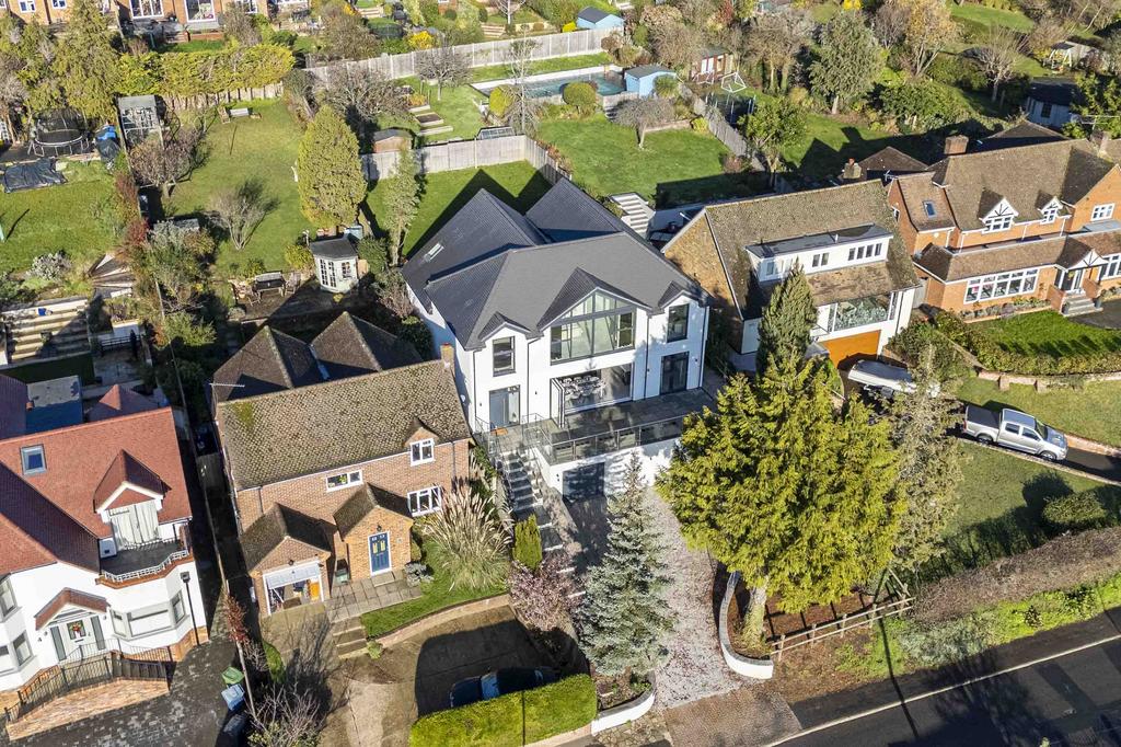 Hill View House, 2a Hillside Rd, SL7 3 JY Drone (LO