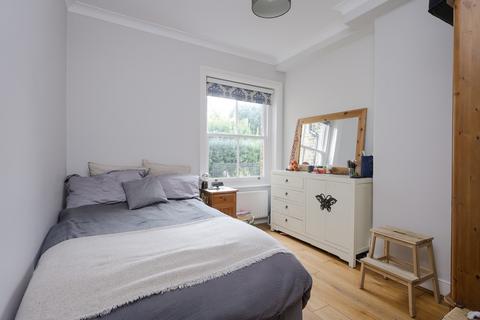 2 bedroom apartment for sale, Richmond TW10