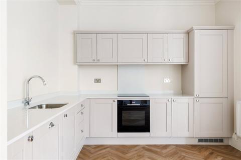 2 bedroom apartment for sale, Flat 1, 17 Berkeley Place, Cheltenham, Gloucestershire, GL52