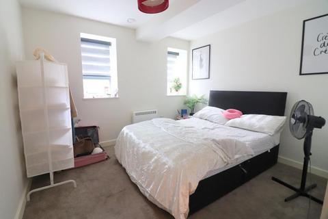 undefined, Luton LU1
