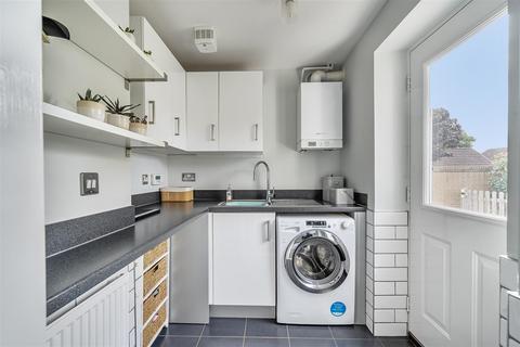 5 bedroom detached house for sale, Bramley Close, Wellington