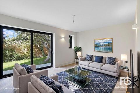 5 bedroom detached house for sale, Ridley Road, Rochester, ME1
