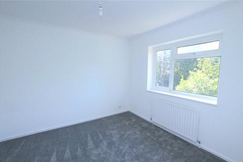 3 bedroom terraced house to rent, Melfield Gardens, London, SE6