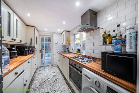 3 bedroom terraced house for sale, Lower Coombe Str, South Croydon, Croydon, CR0