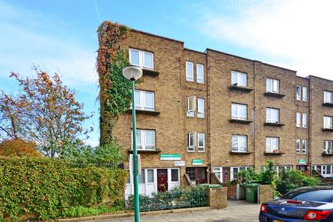 3 bedroom maisonette for sale, Brecknock Road, London N7