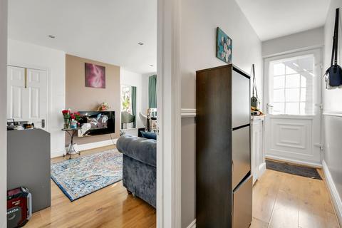 undefined, Sullivan Avenue, London, E16