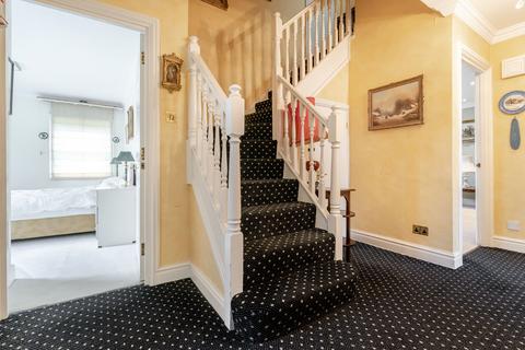 3 bedroom flat for sale, Pembury Road, Tunbridge Wells TN2