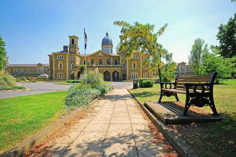 undefined, Royal Drive, London N11