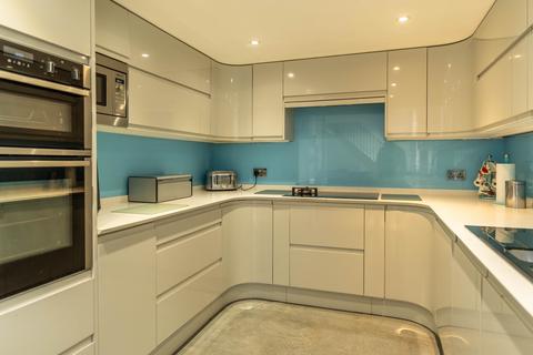undefined, Royal Drive, London N11