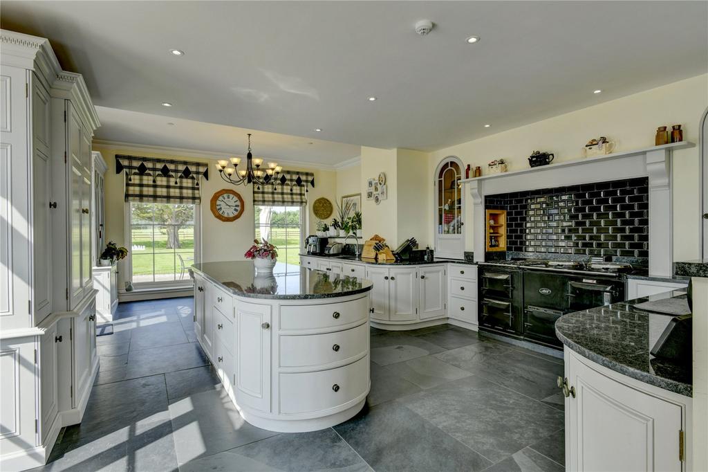 Kitchen/Breakfast