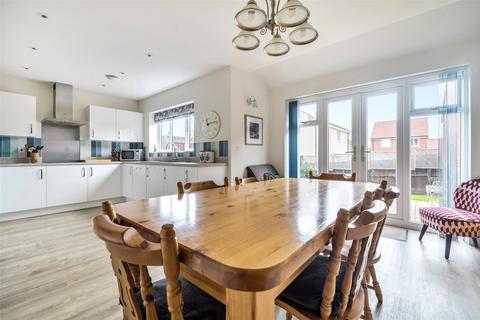 4 bedroom detached house for sale, Gamlin Close, Wellington, Somerset, TA21