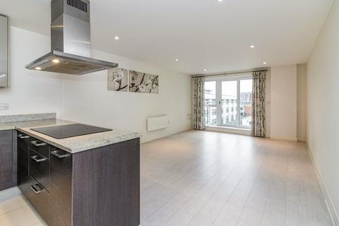 3 bedroom flat to rent, Bromyard Avenue, London W3