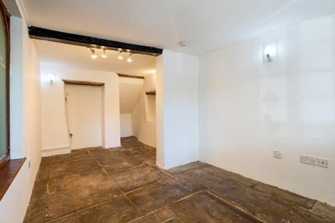 Retail property (high street) to rent, High St Moreton In Marsh GL56 0AD