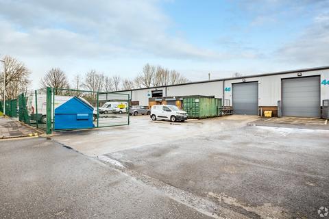 Distribution warehouse to rent, Gorrells Way Rochdale OL11 2PX
