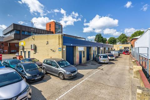 Distribution warehouse to rent, Ernest Av London SE27 0DJ