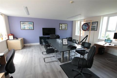 Office to rent, Felcourt Rd East Grinstead RH19 2LP