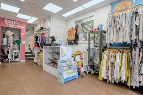 Retail property (high street) to rent, 34 Sheep St Skipton BD23 1HX