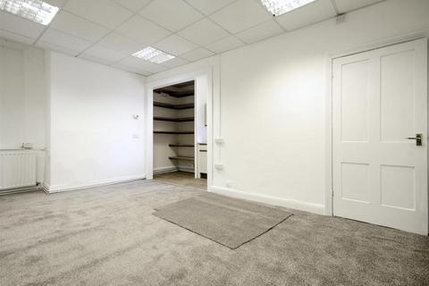 Office to rent, 27 Newmarket St Skipton BD23 2JE