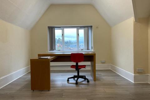 Office to rent, 16-18 Pampisford Rd Purley CR8 2NE