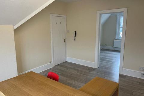 Office to rent, 16-18 Pampisford Rd Purley CR8 2NE