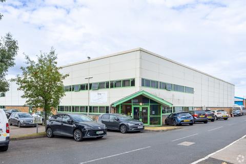 Warehouse to rent, First Ave Kingswinford DY6 7TE