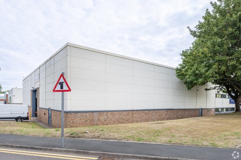 Warehouse to rent, First Ave Kingswinford DY6 7TE