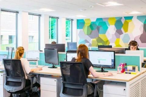 Office to rent, 282 Farnborough Rd Farnborough GU14 7NA