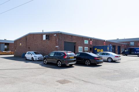 Warehouse to rent, Willowbrook Rd Worthing BN14 8NA