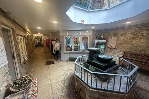 Retail property (high street) to rent, Digbeth St Stow On The Wold GL54 1BN